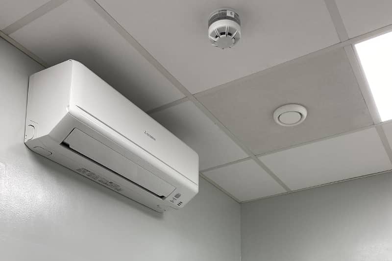 Mitsubishi air conditioner installed at a clinic.